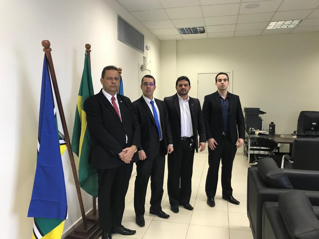 Comissão de Direitos Humanos da OAB/AP se reúne com diretores da Polícia Federal para tratar dos registros de violência em aldeia de povos Wajãpi