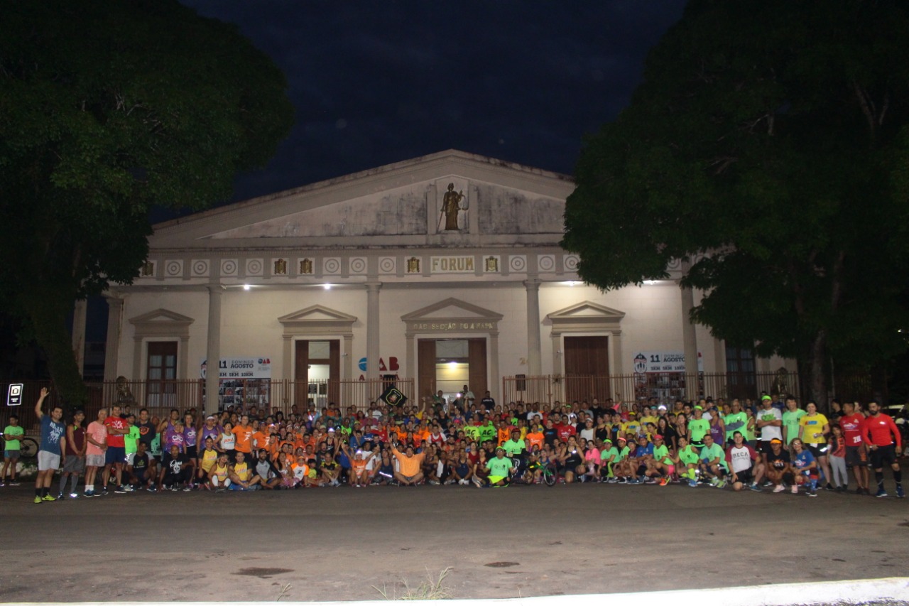 Reconhecimento de Percurso da VI Corrida da OAB arrecada alimentos não perecíveis.